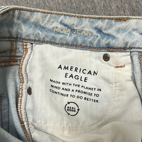 American Eagle distressed mom jeans size 0 - Picture 6 of 7